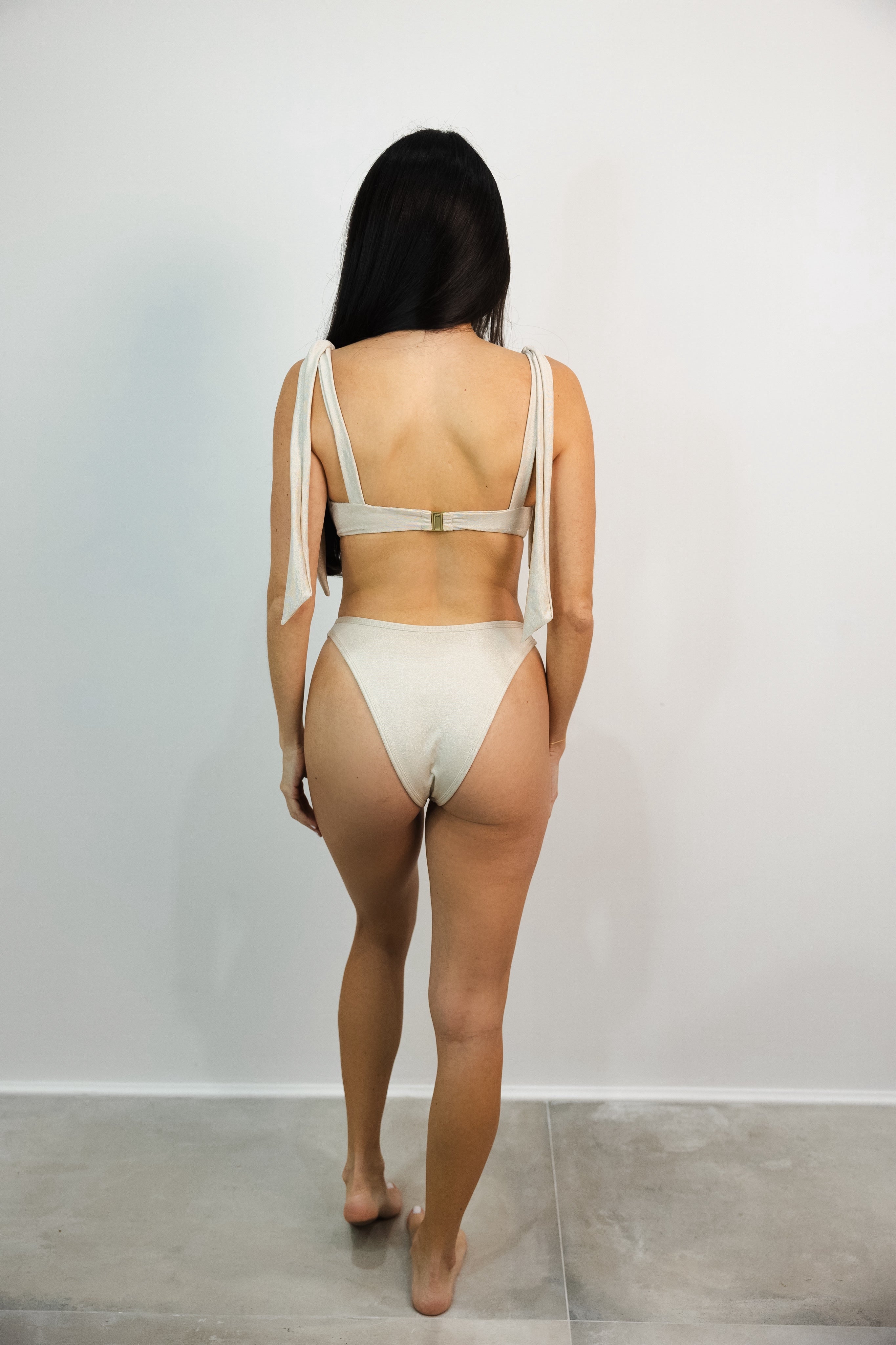 Amalfi mid rise bottom